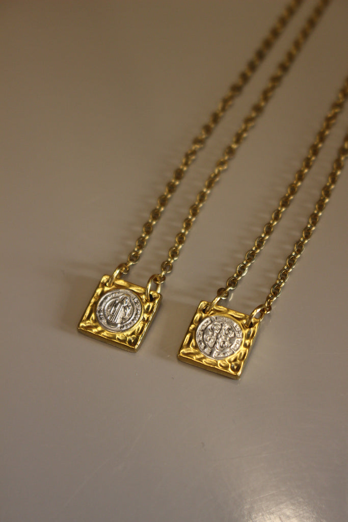 Double Color S.Bento Scapular (Stainless Steel)